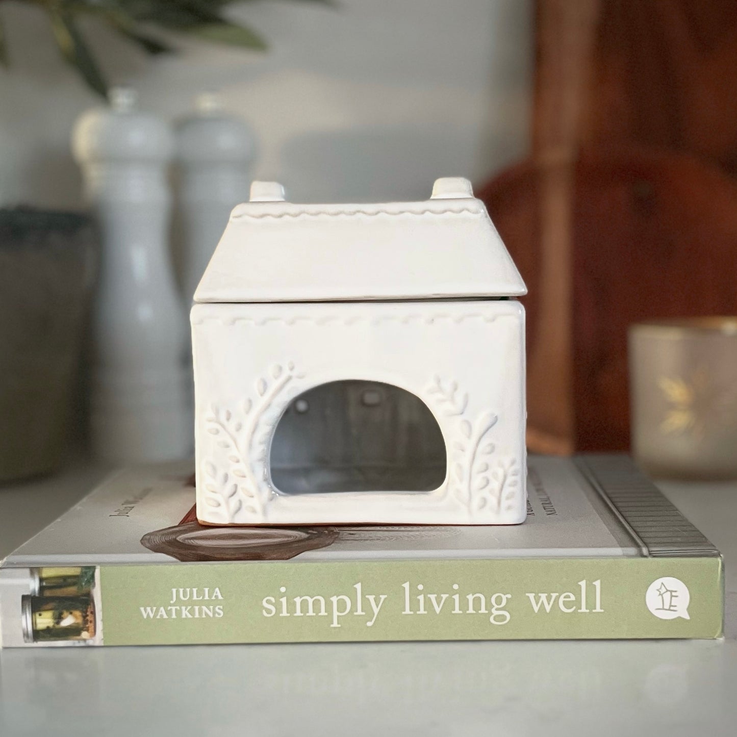 Sweet House Wax Burner