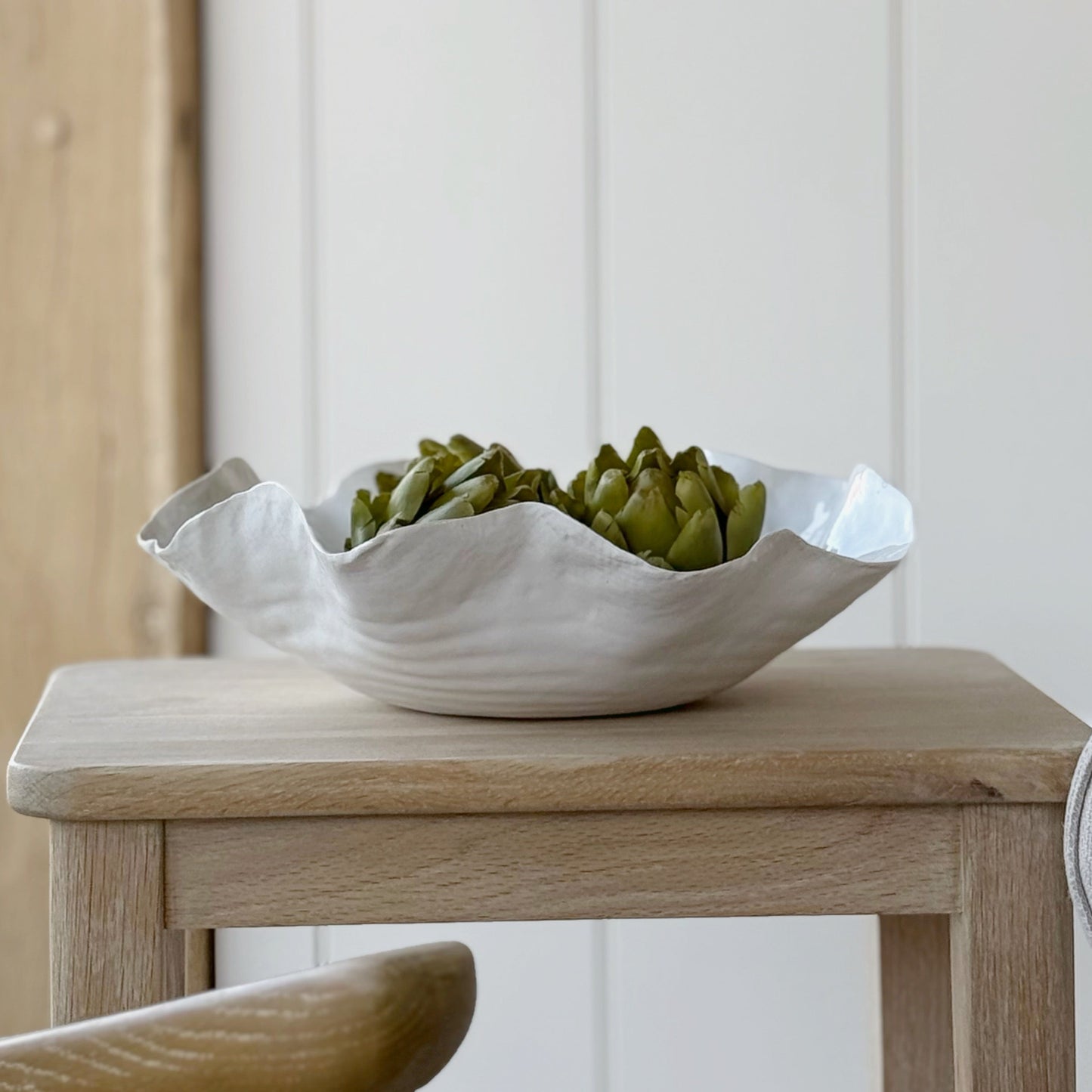 White Wave Edge Decorative Bowl