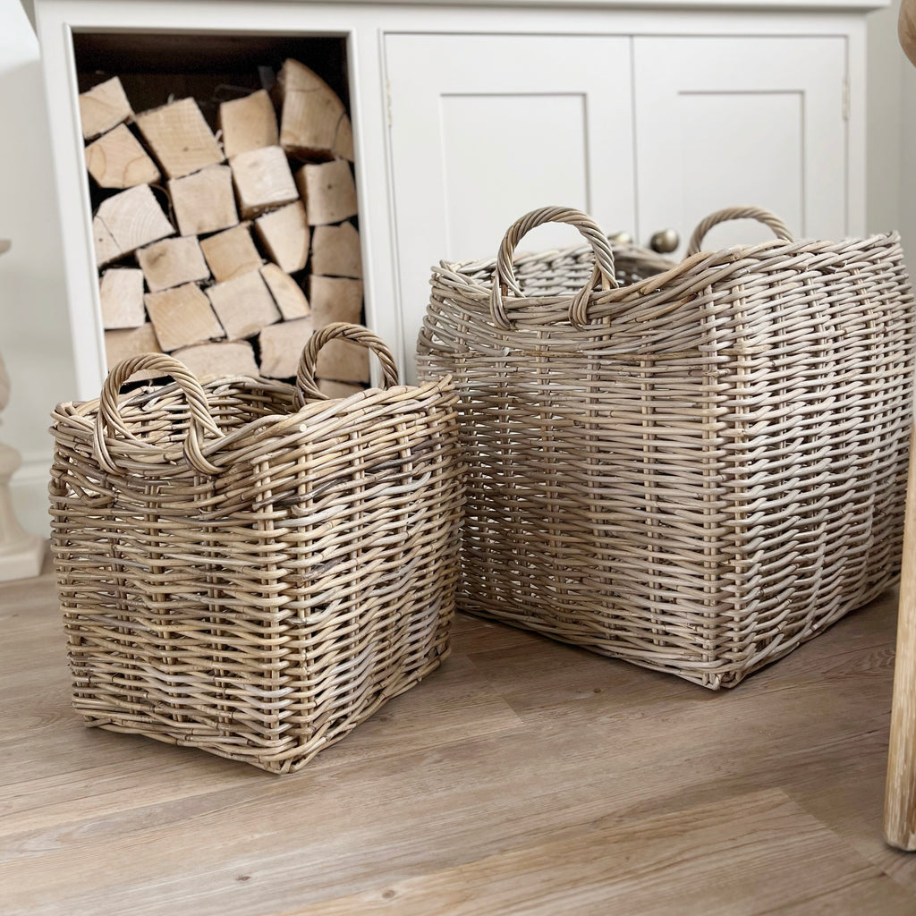 Curved Log Basket