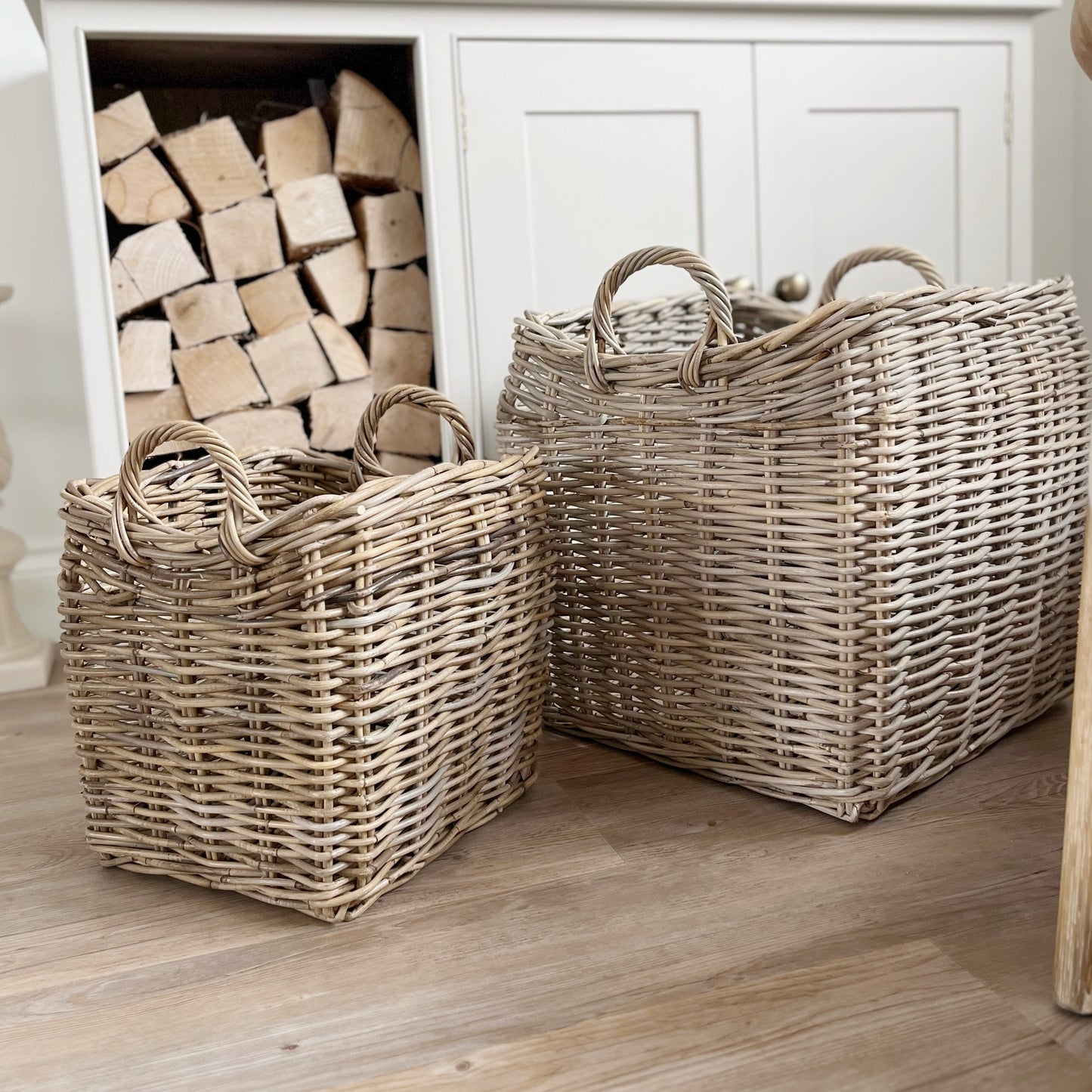 Curved Log Basket