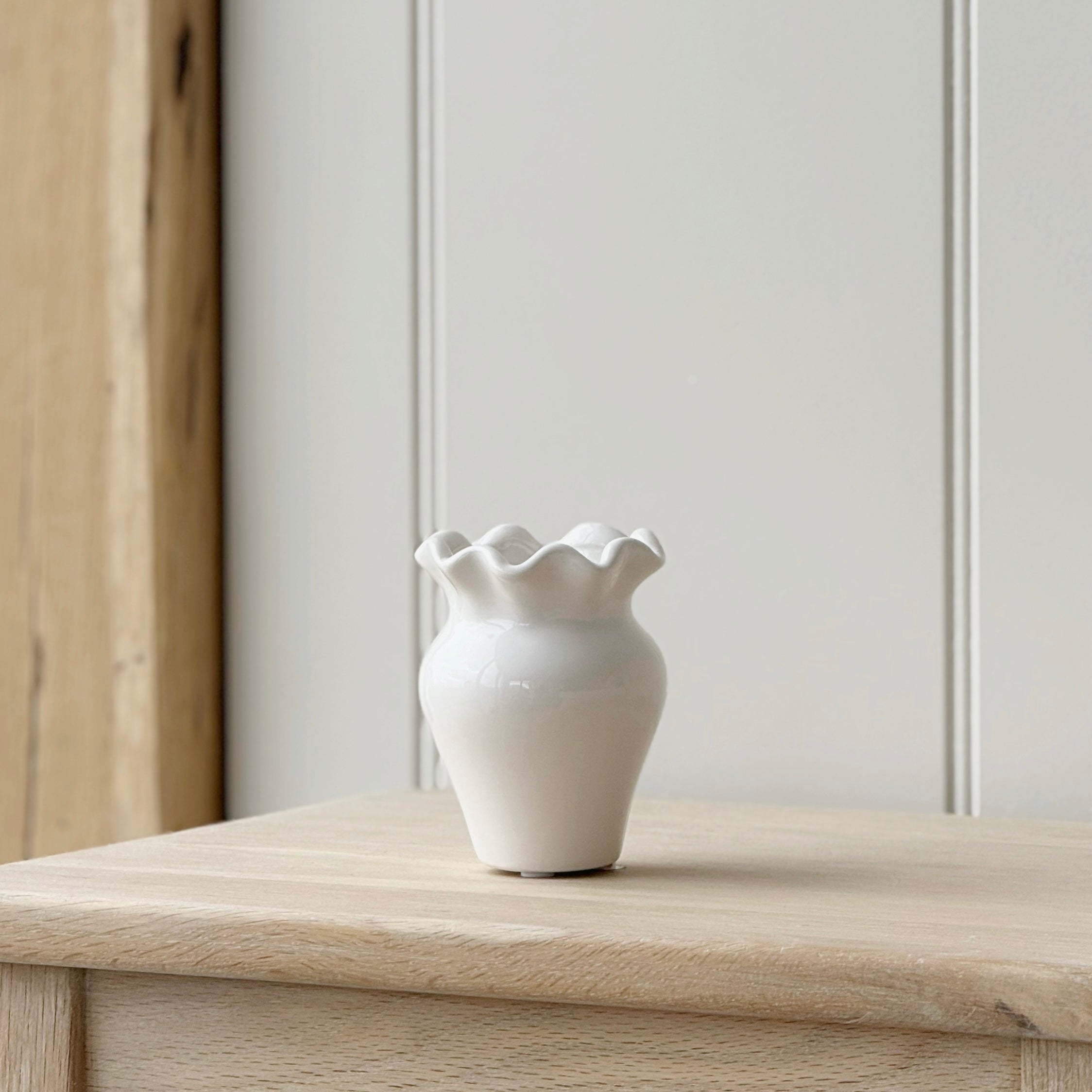 Evelina Vase