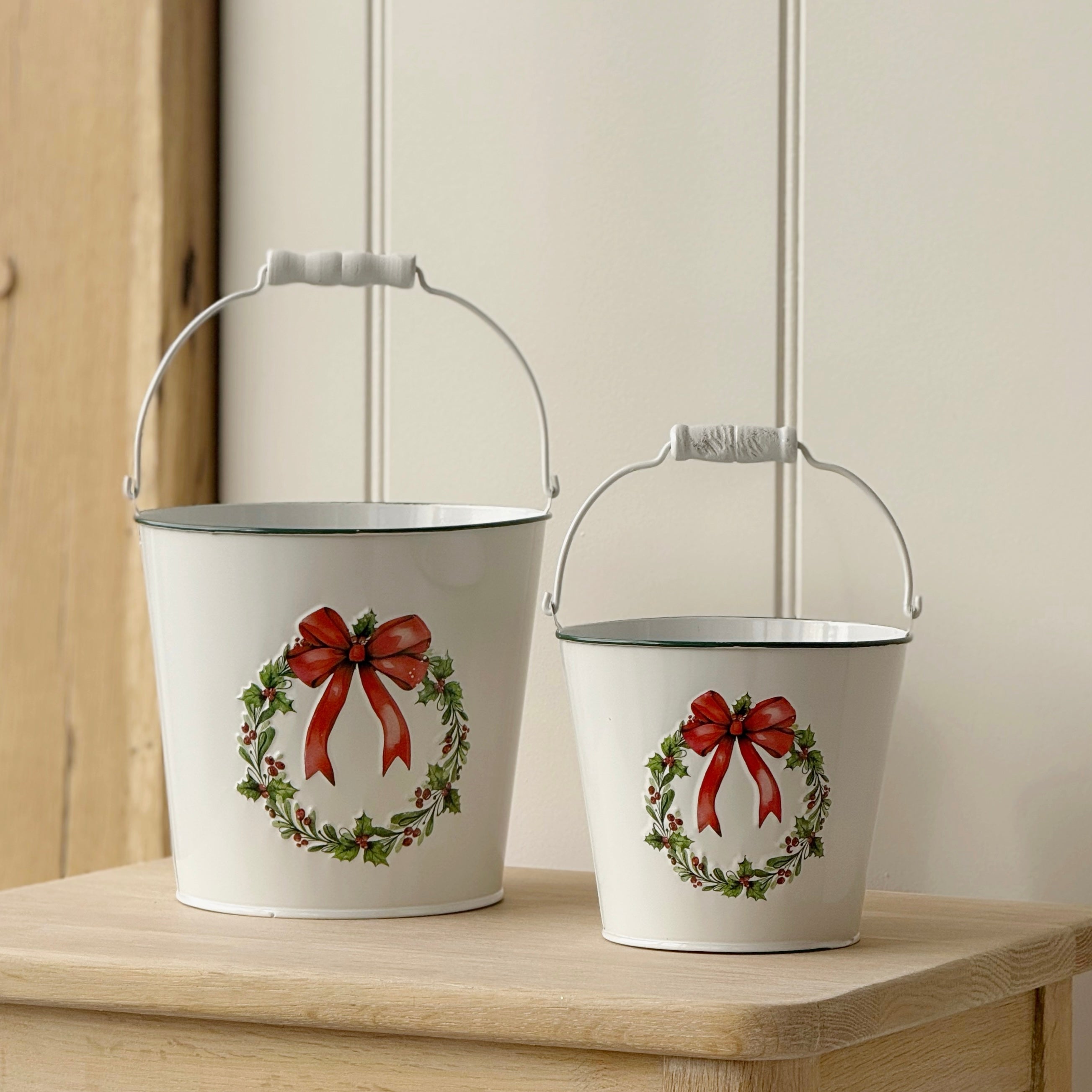 Christmas Wreath Bucket