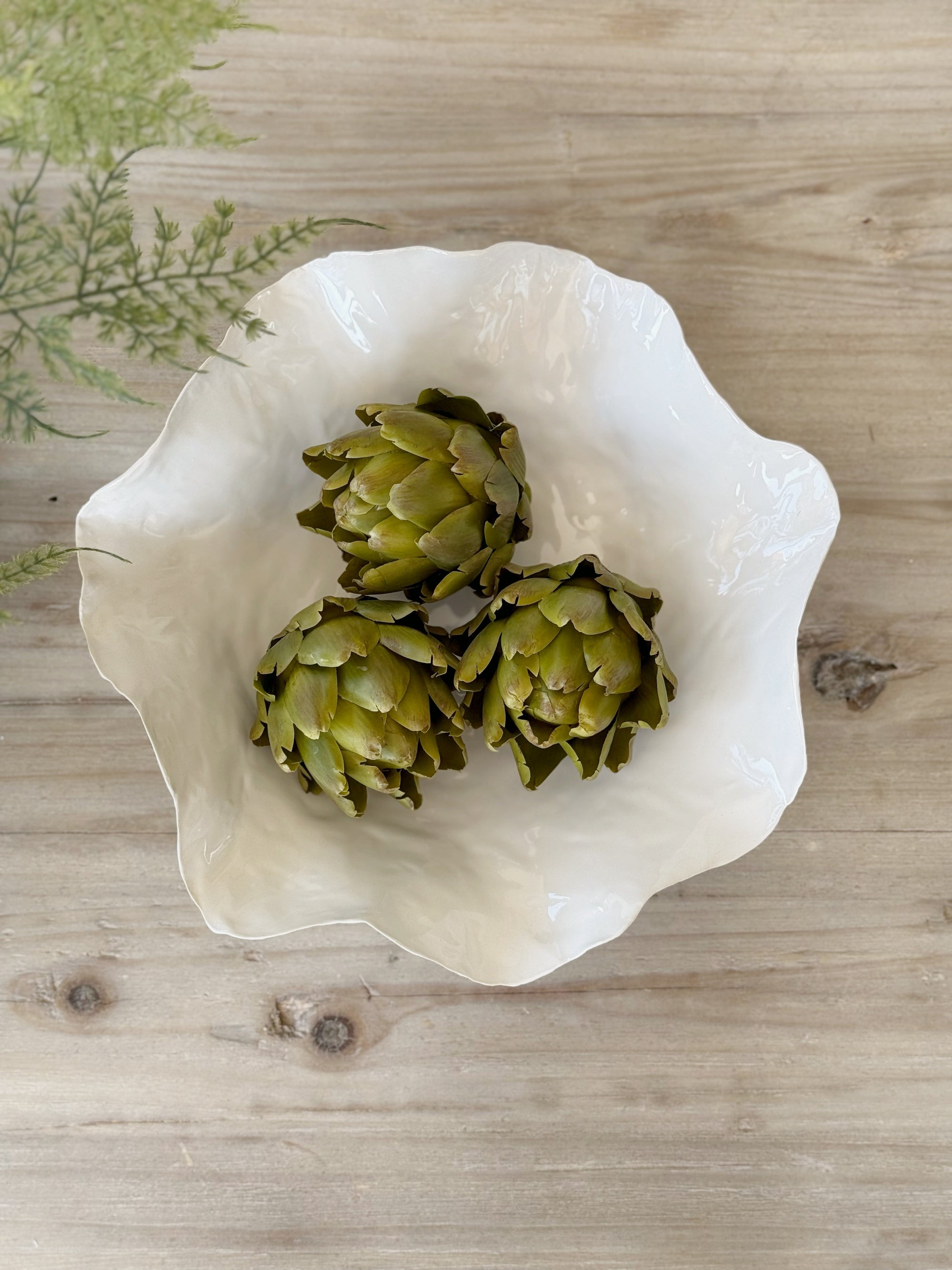White Wave Edge Decorative Bowl