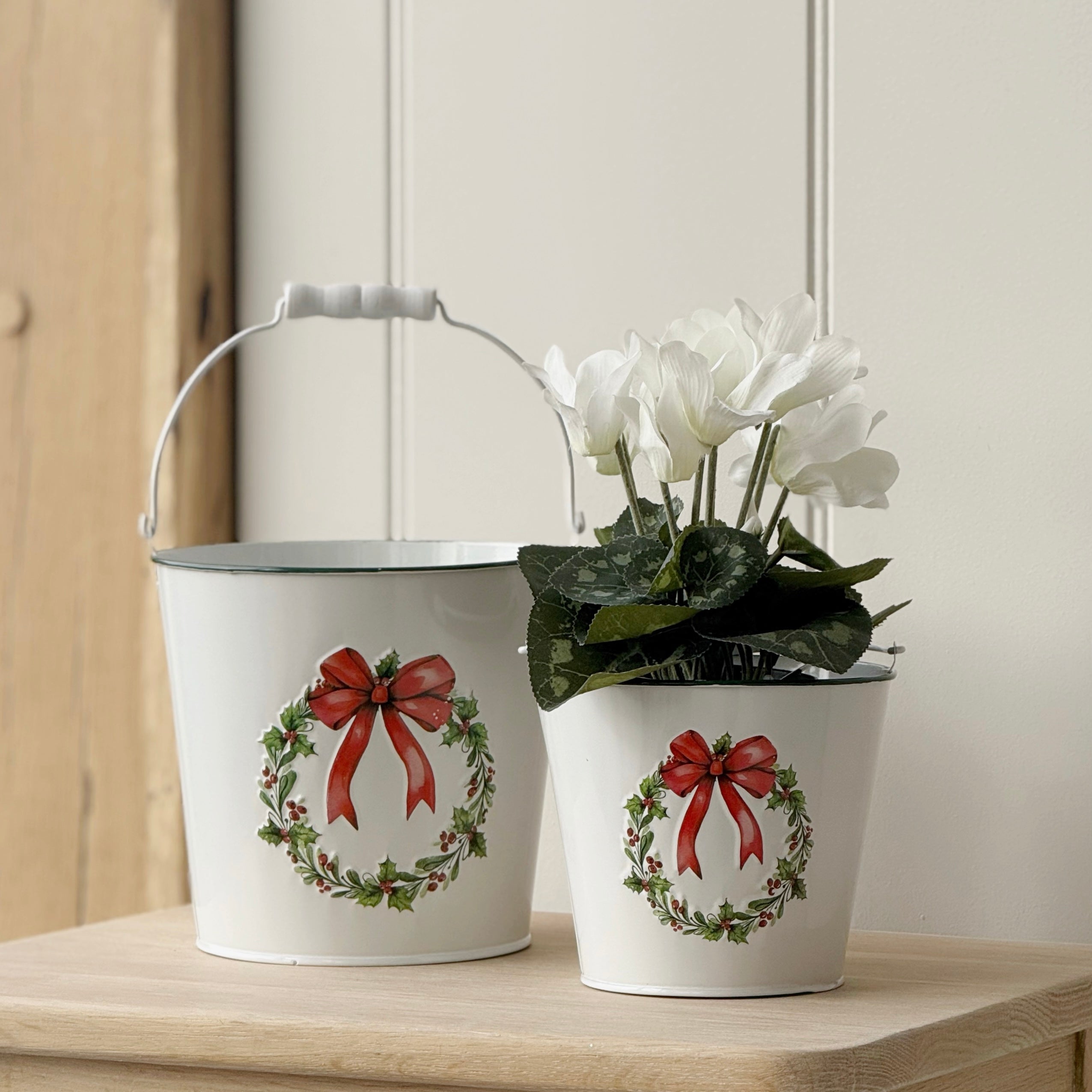 Christmas Wreath Bucket