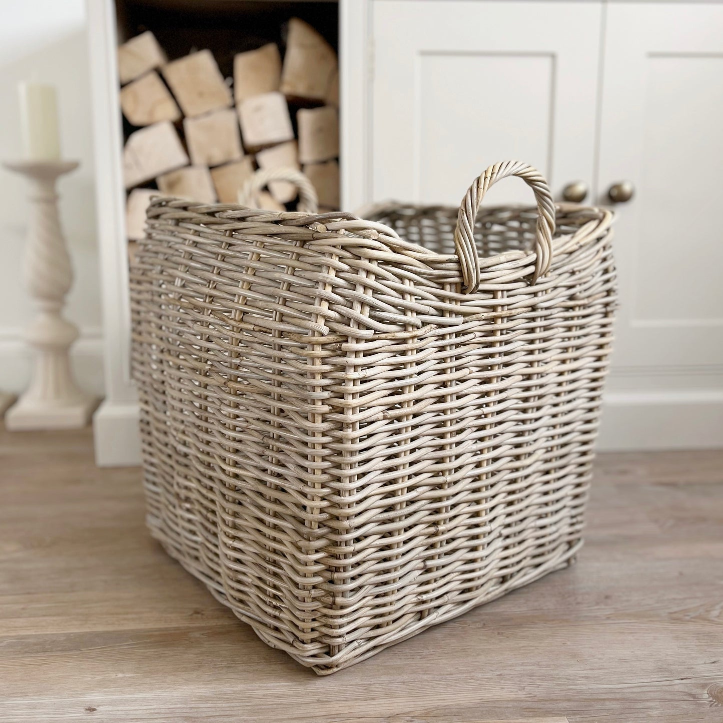 Curved Log Basket