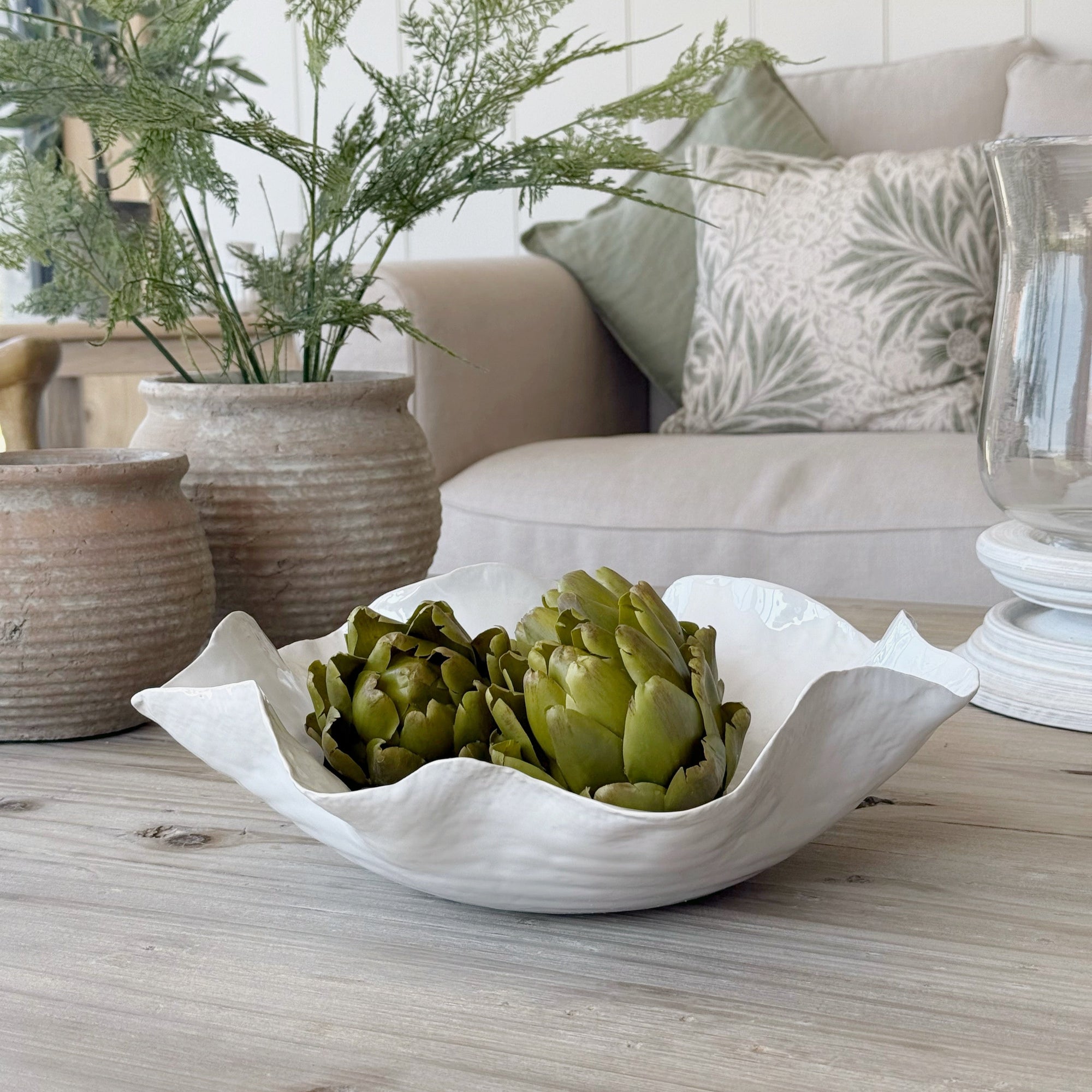 White Wave Edge Decorative Bowl