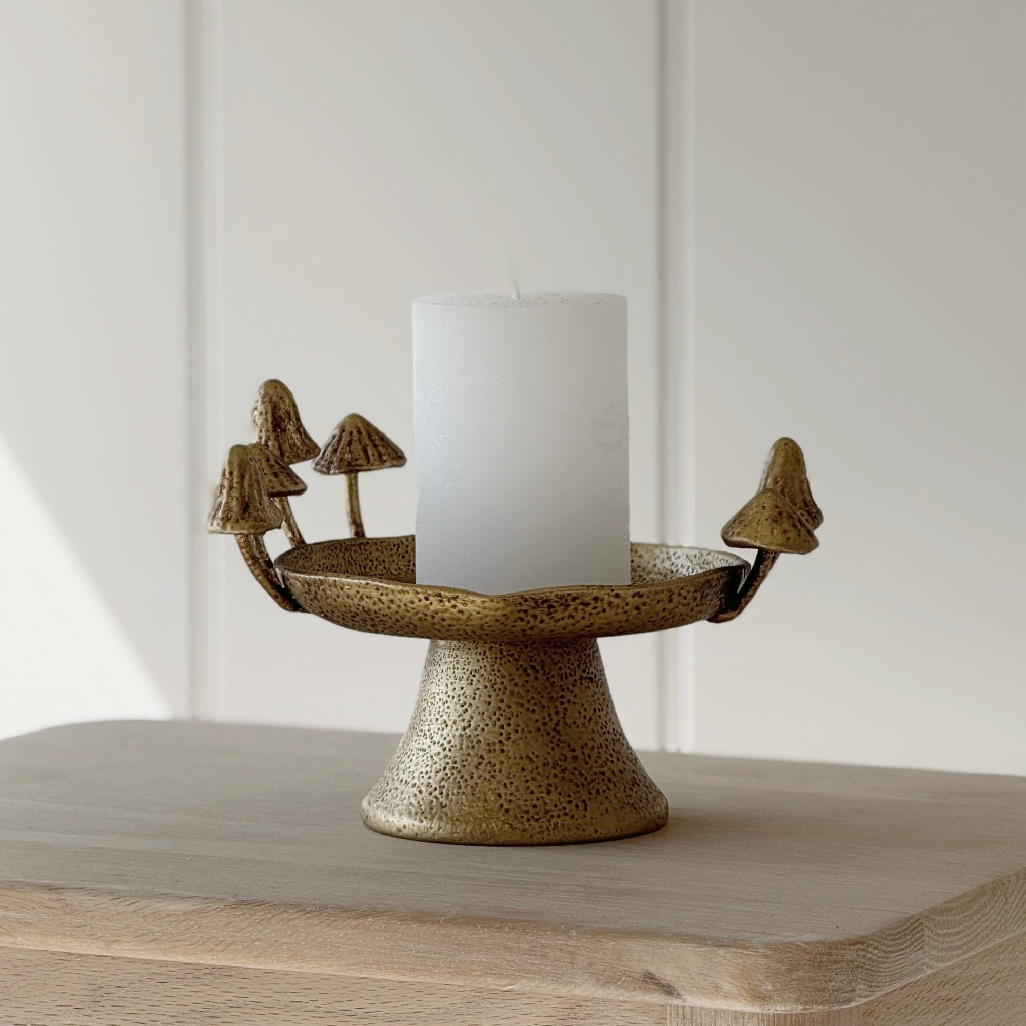 Golden Toadstool Holder