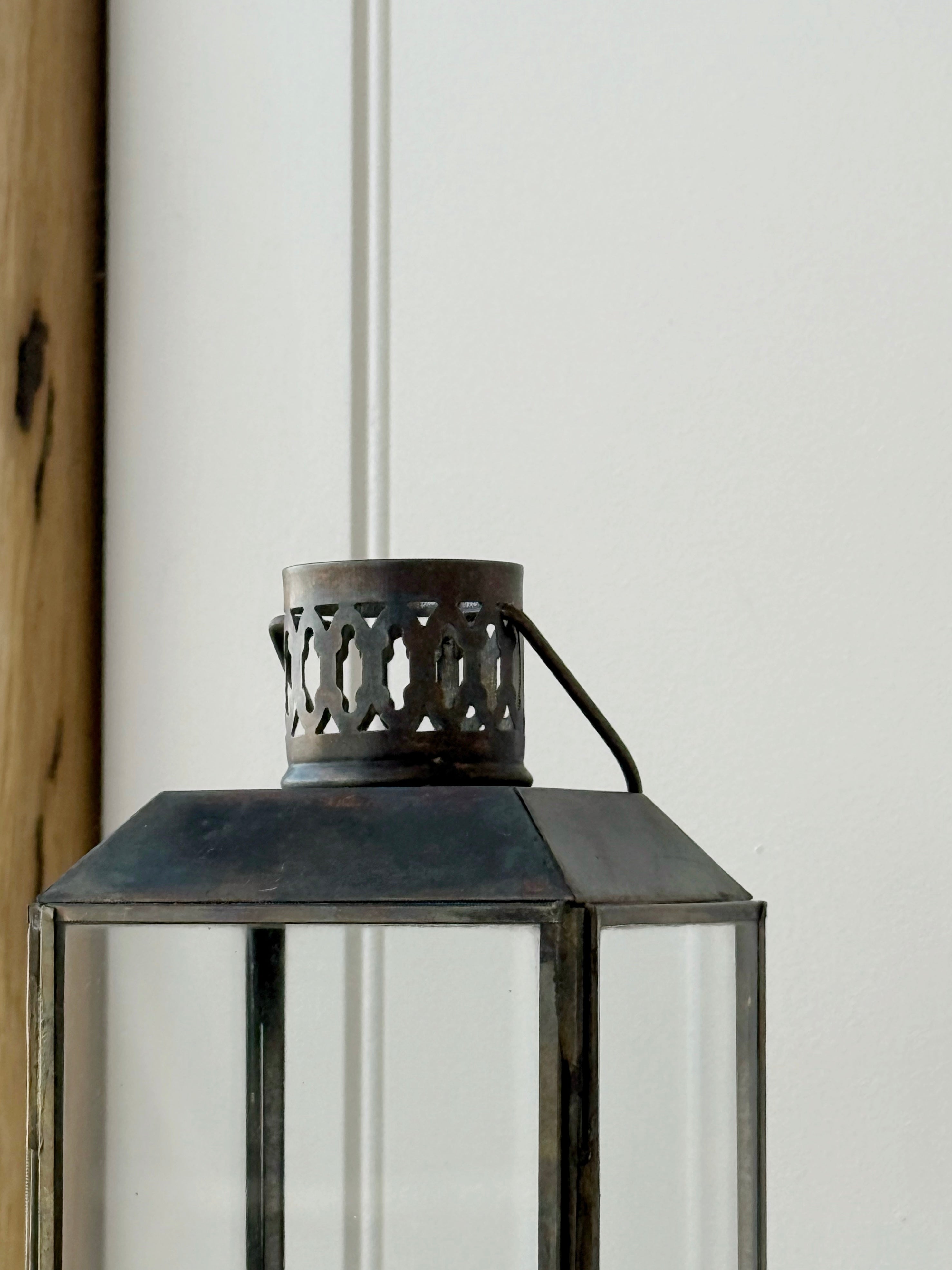 Mikkel Chimney Lantern