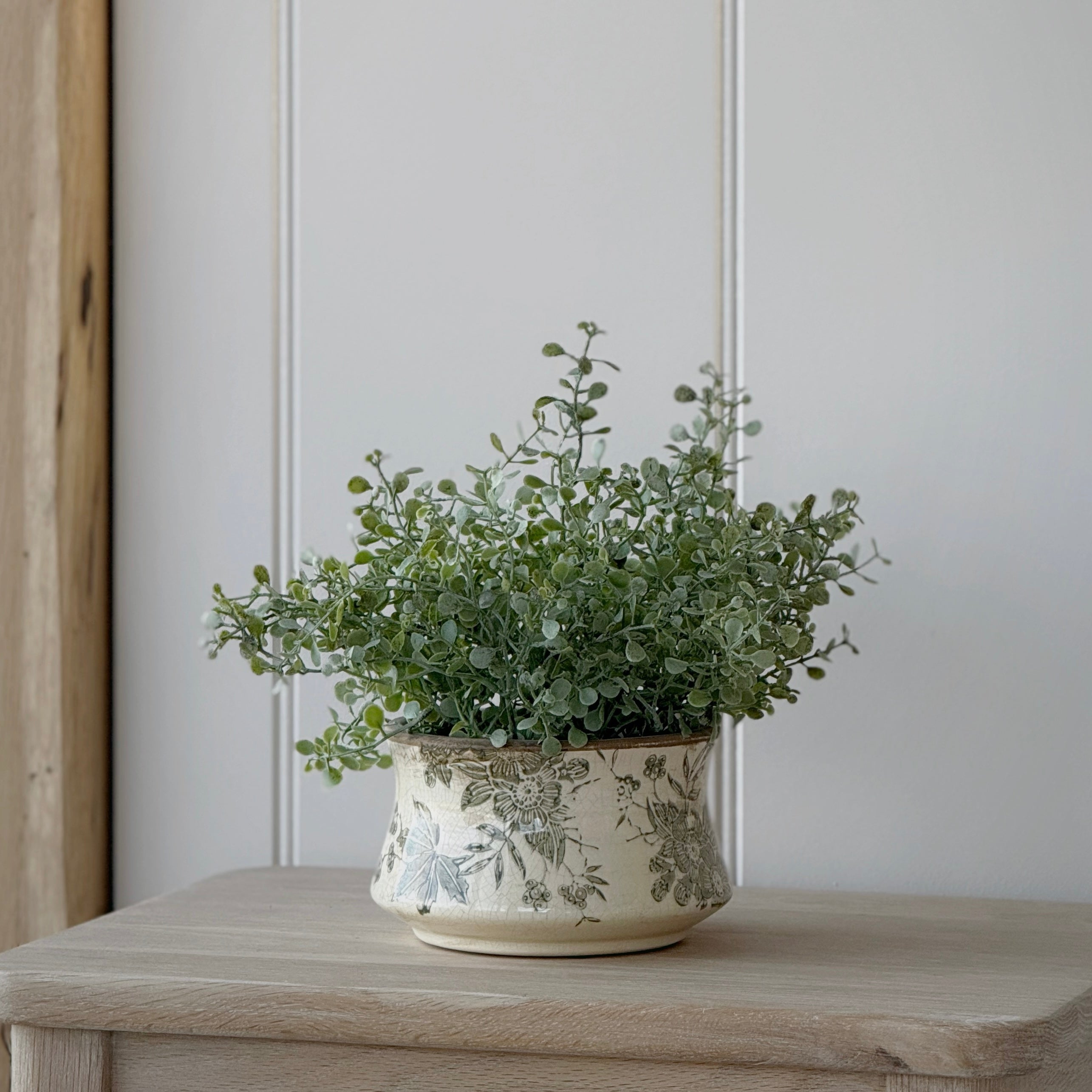 Large Cottage Green Floral Planter