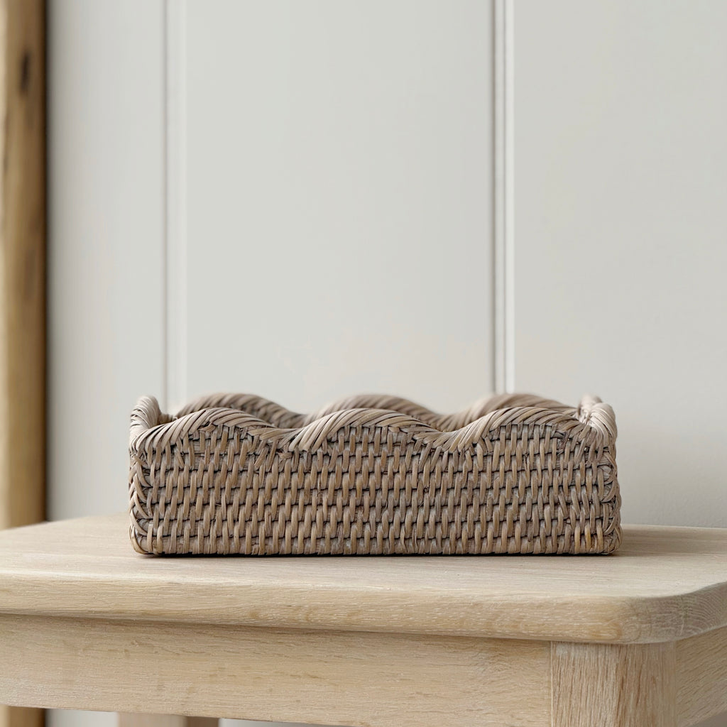 Scallop Rectangular Rattan Tray