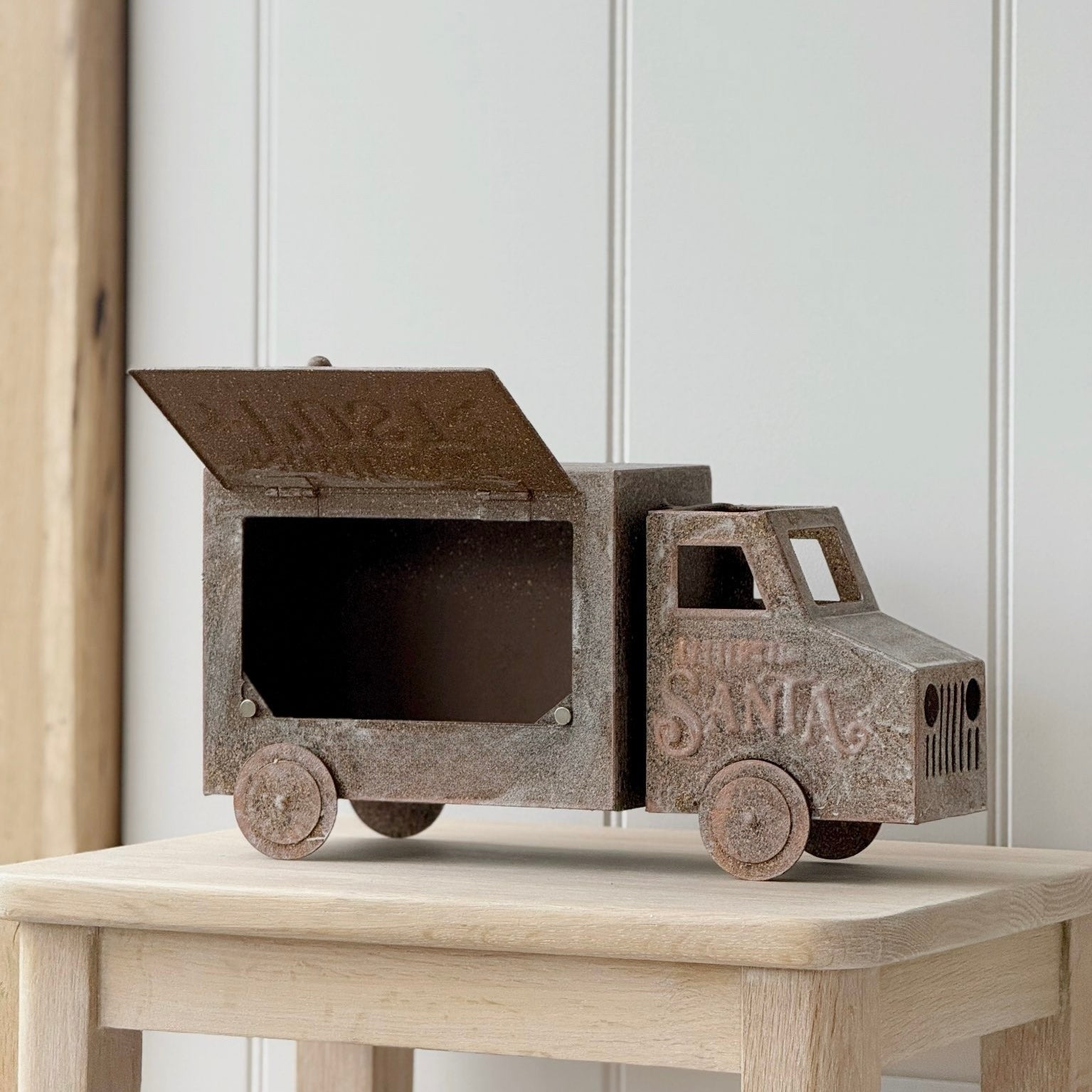 Christmas Post Truck