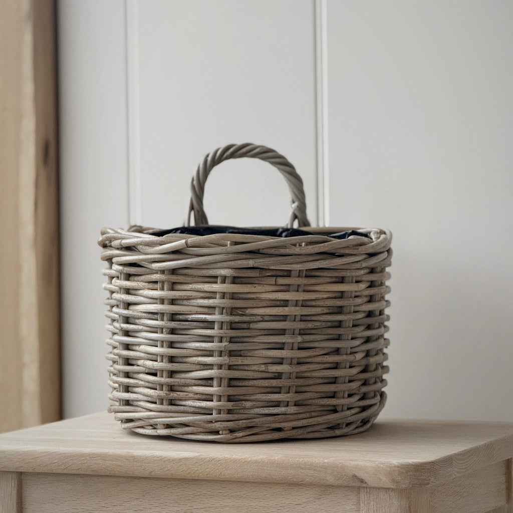 Hanging Wall Basket Lined