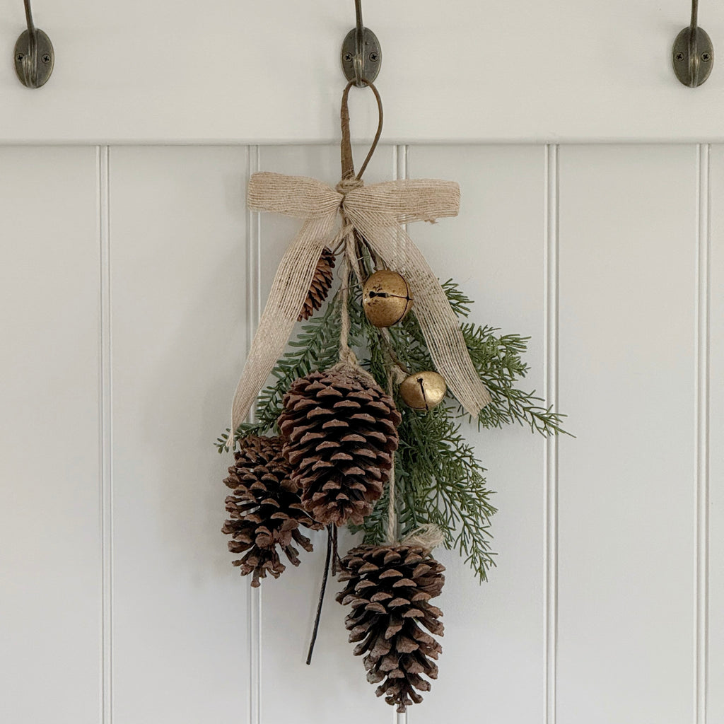 Pinecone & Bell Hanger