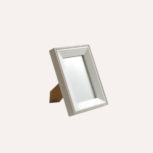 Antiqued White Photo Frame 6x4