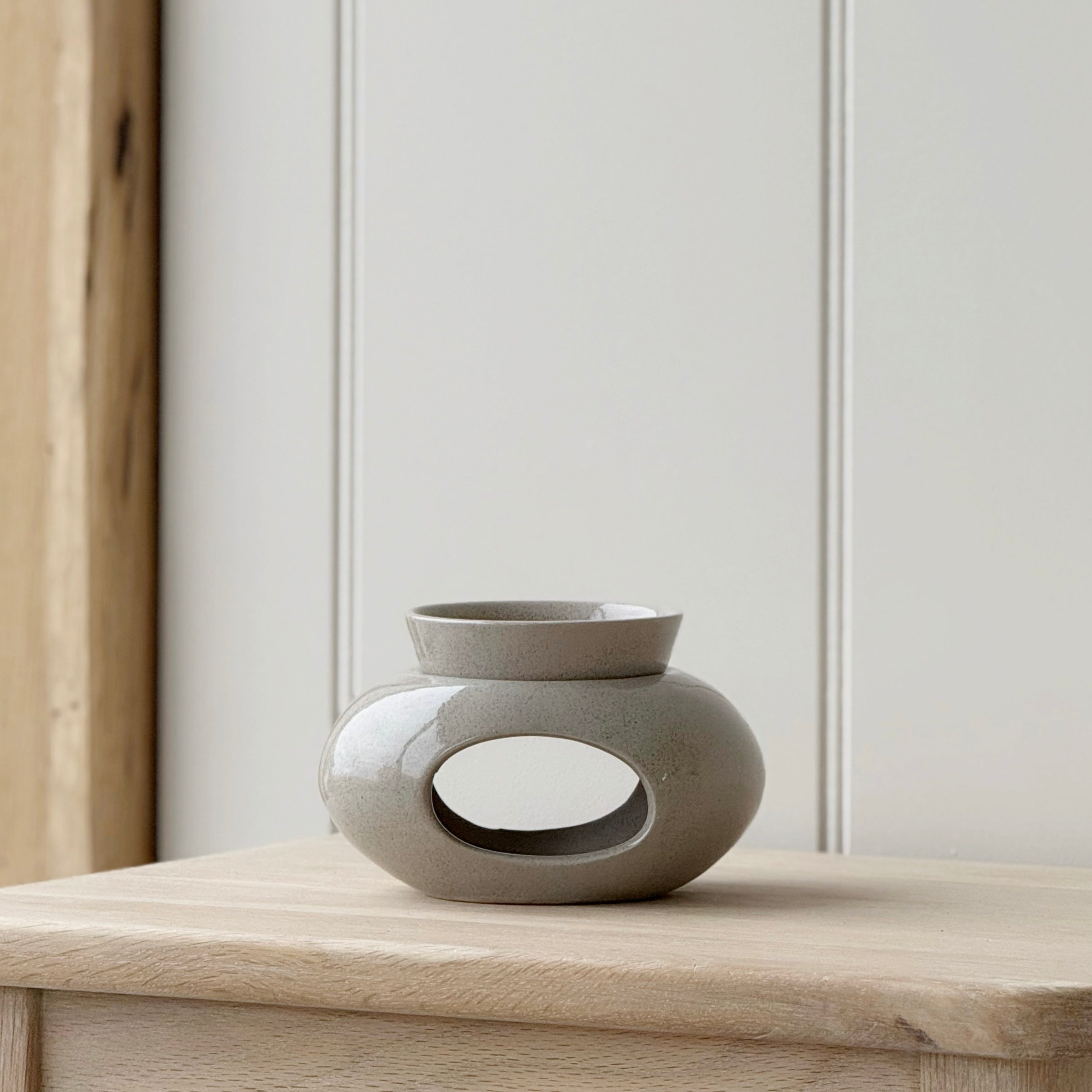 Hestia Pebble Shaped Wax Melt Burner