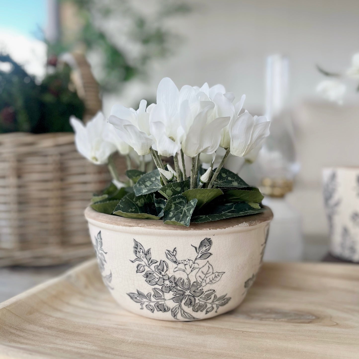 Elin Vintage Style Bowl