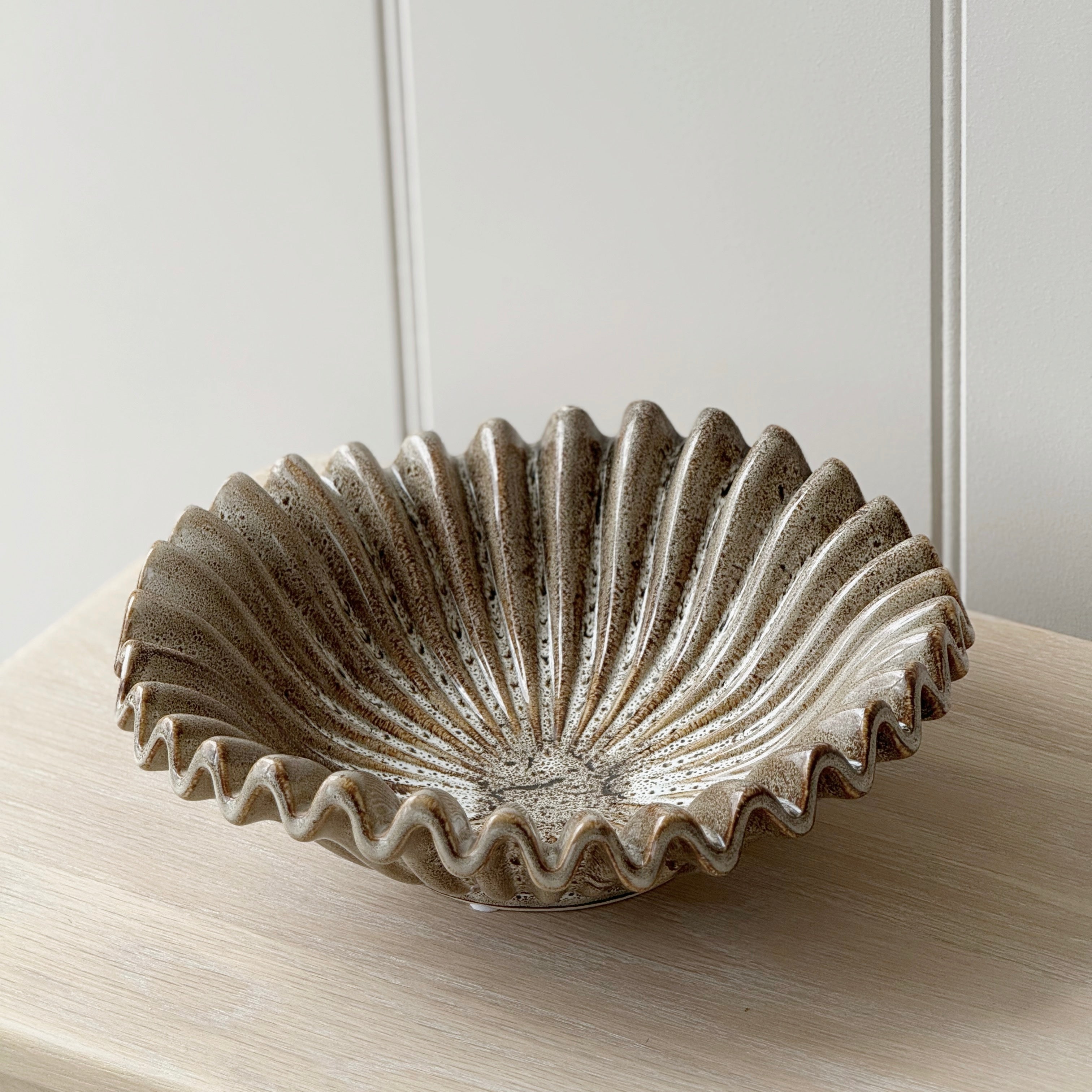 Ruffled Brown Melange Bowl