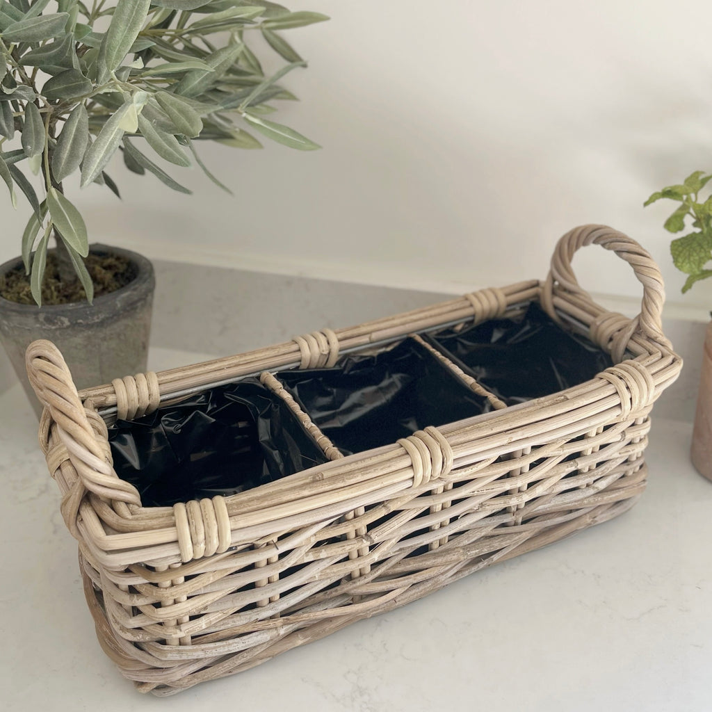 Kubu Herb Planter