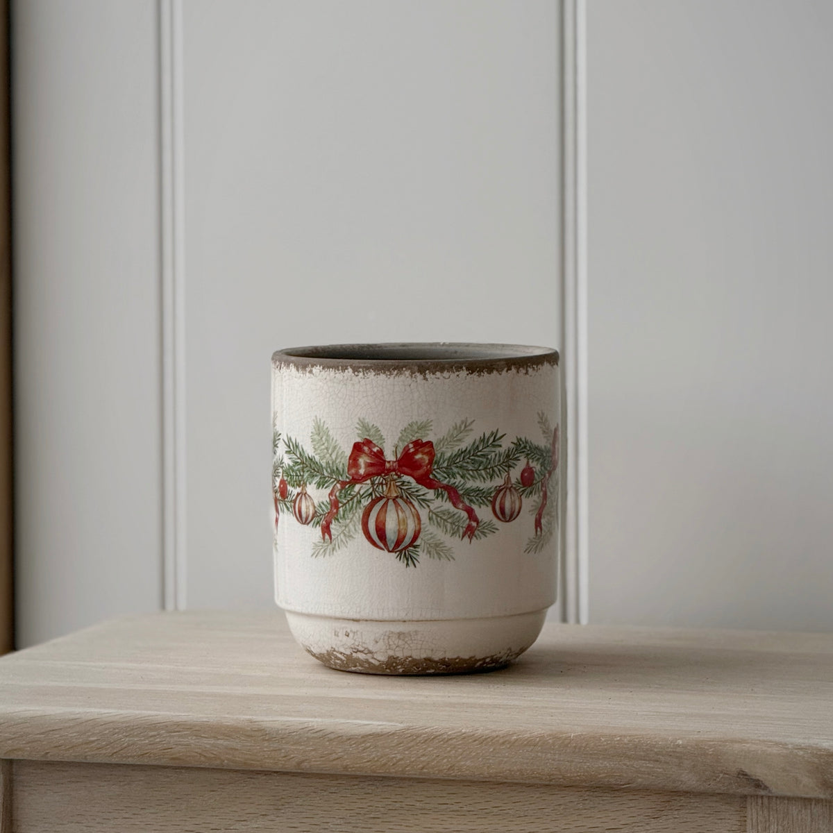 Vintage Style Christmas Bow Planter