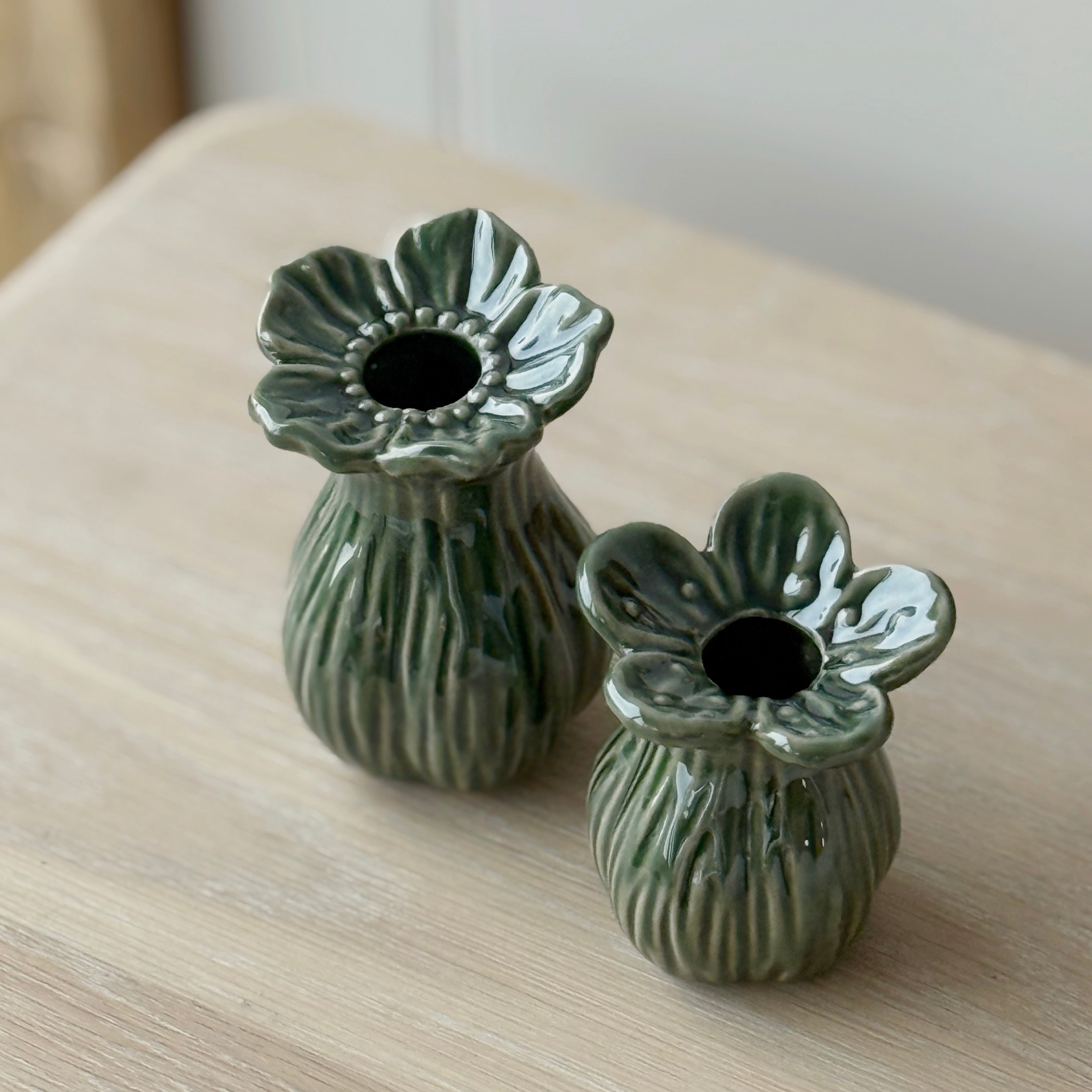 Set Of 2 Green Ingrid Vases