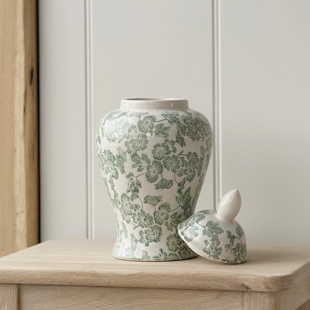 Green Clover Ginger Jar