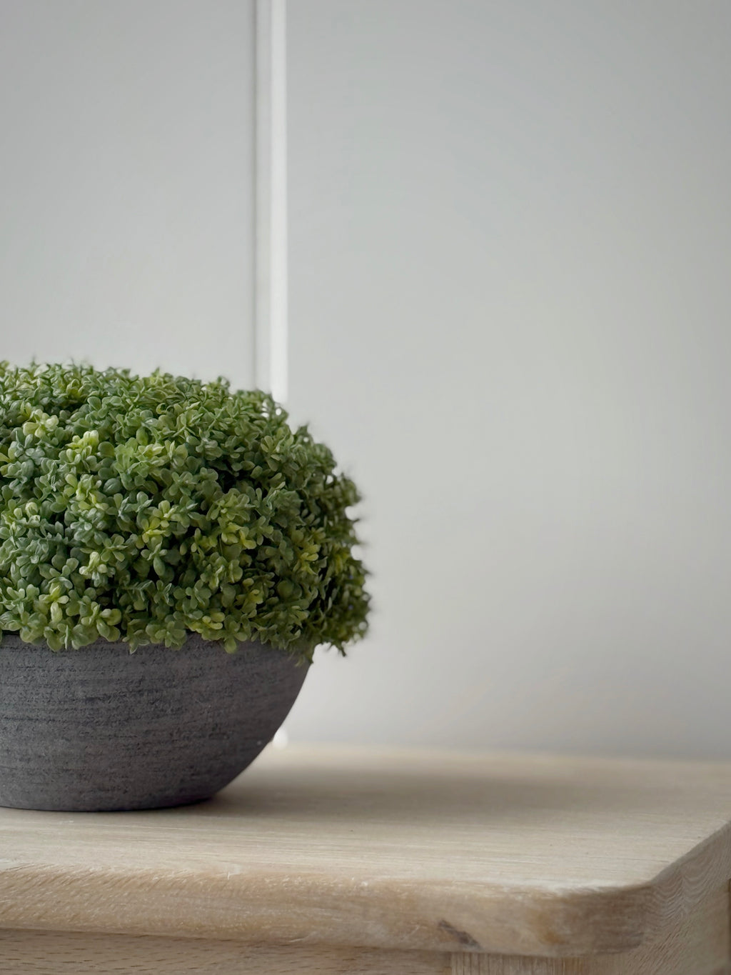 Hebe Globe Pot