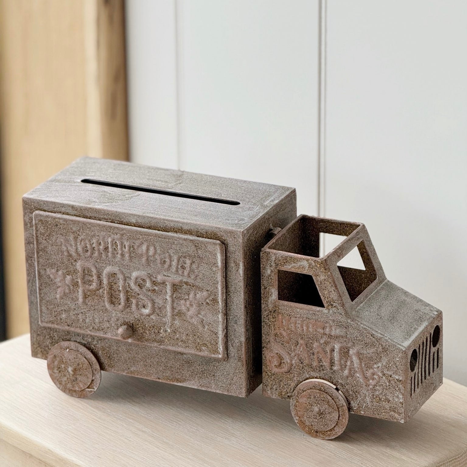 Christmas Post Truck