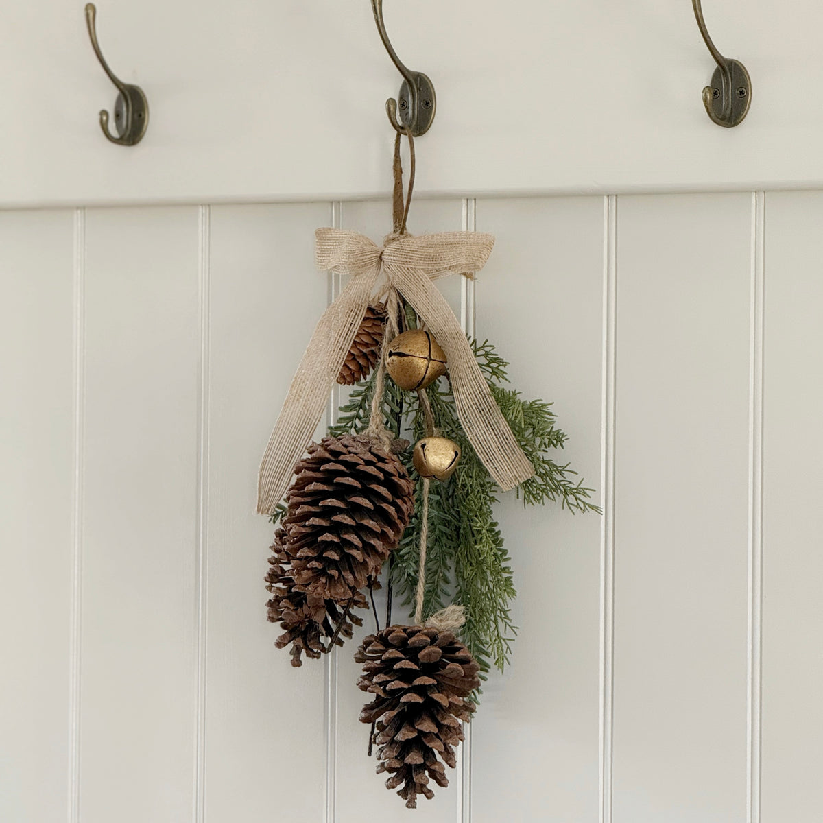 Pinecone & Bell Hanger