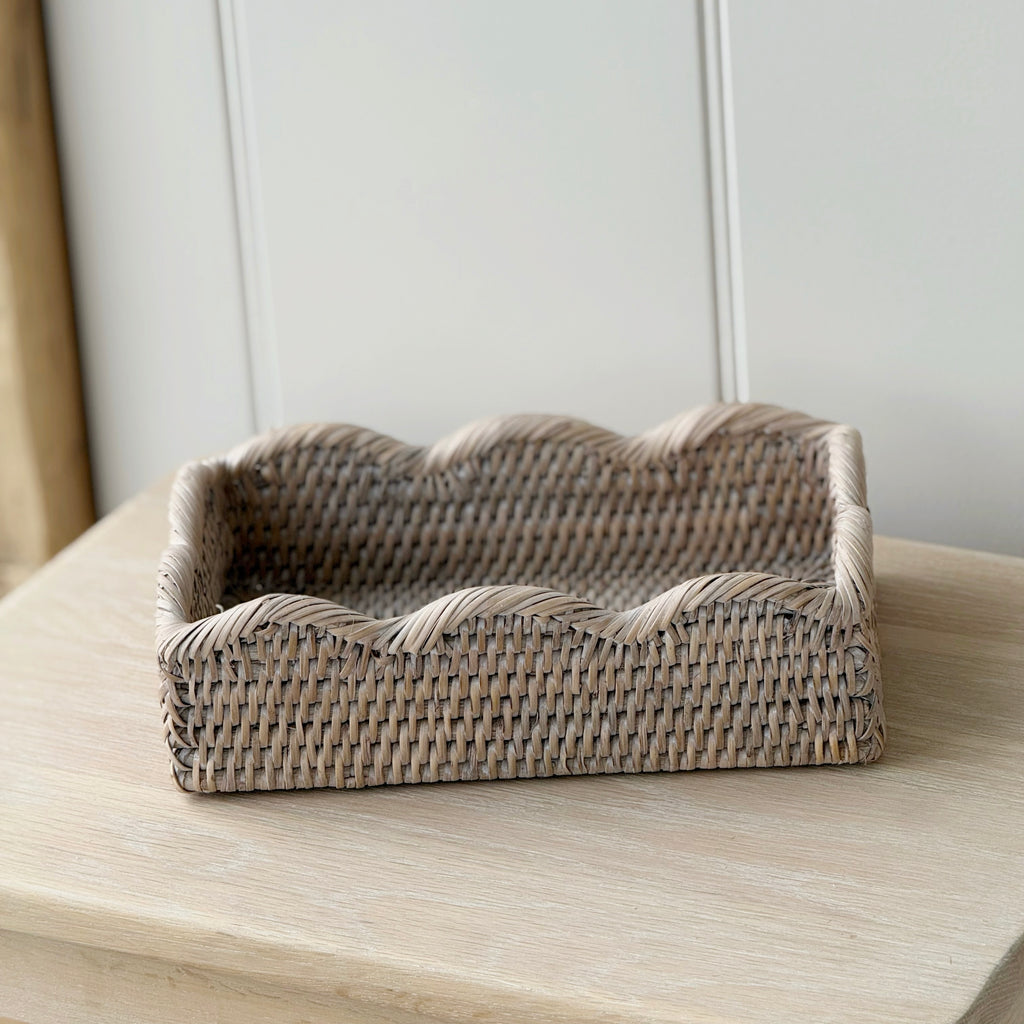 Scallop Rectangular Rattan Tray