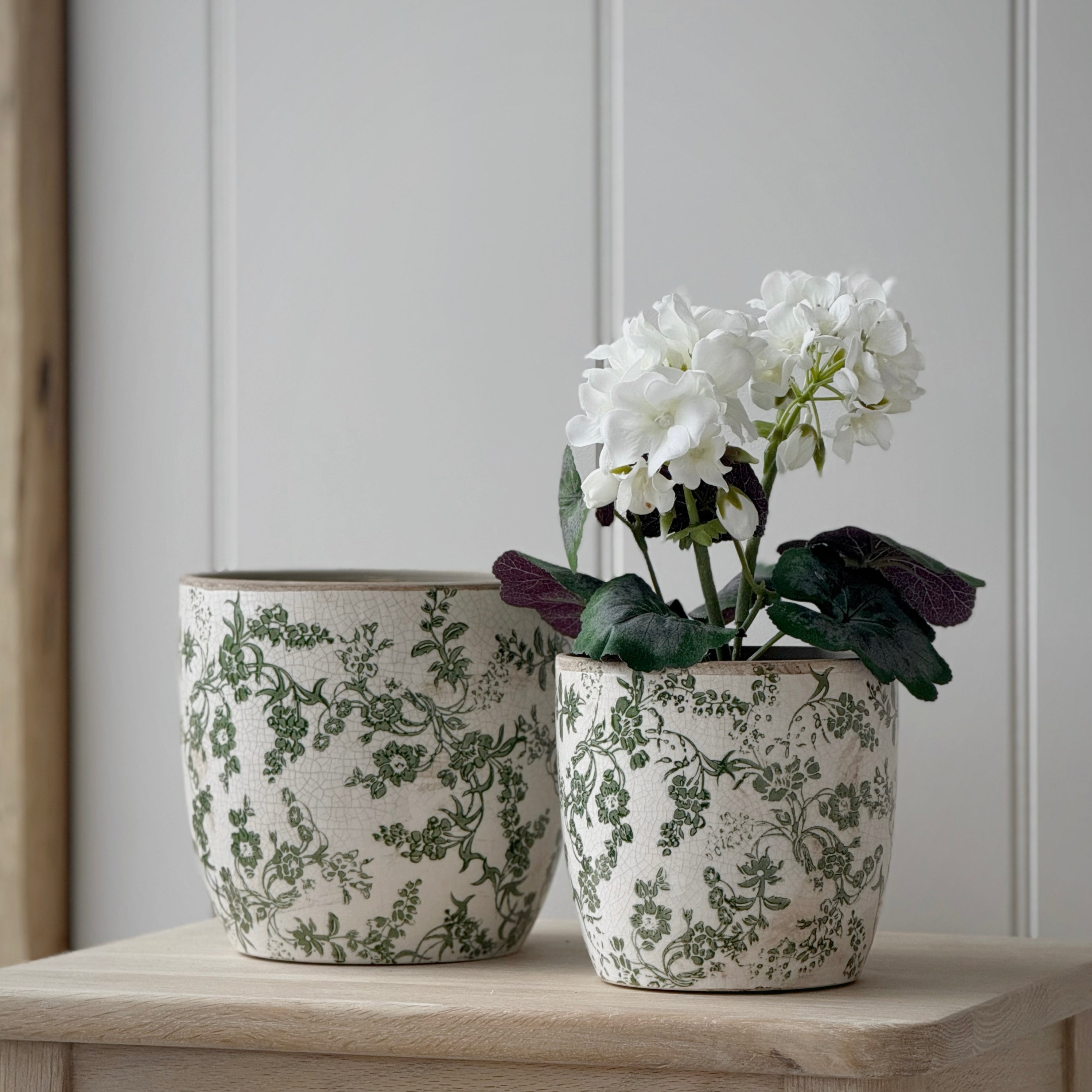 Ulla Vintage Style Planter