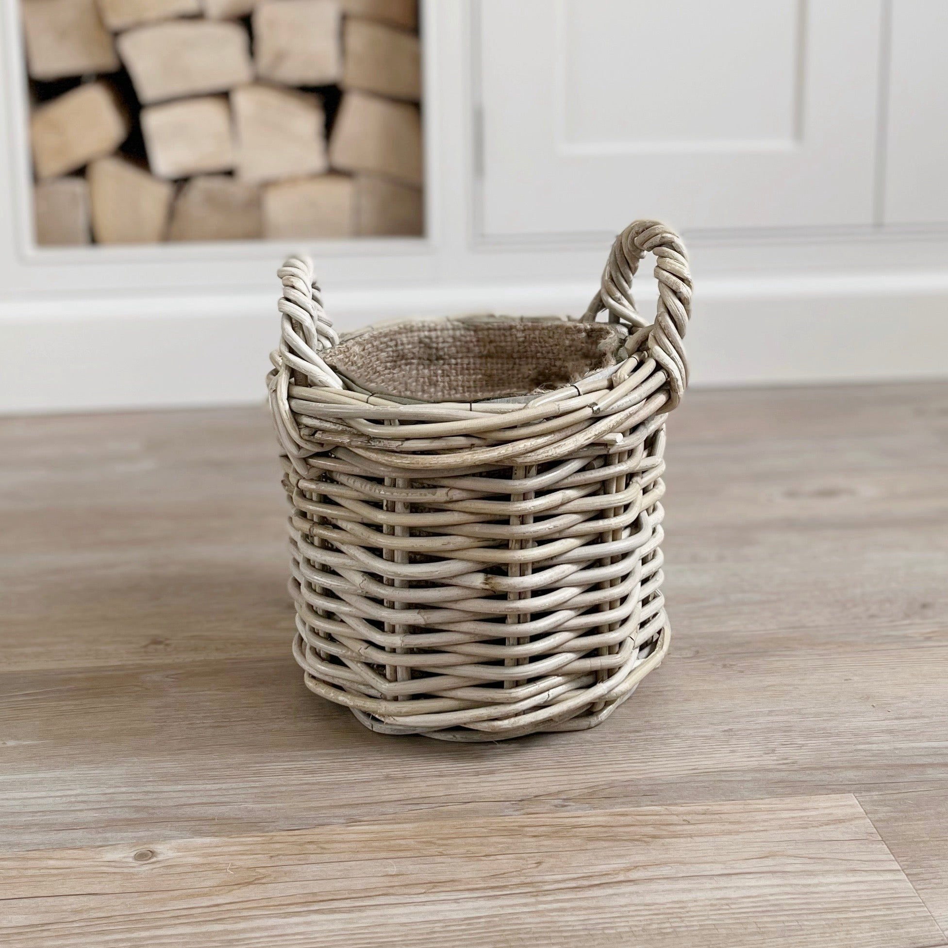 Round Hessian Log Basket