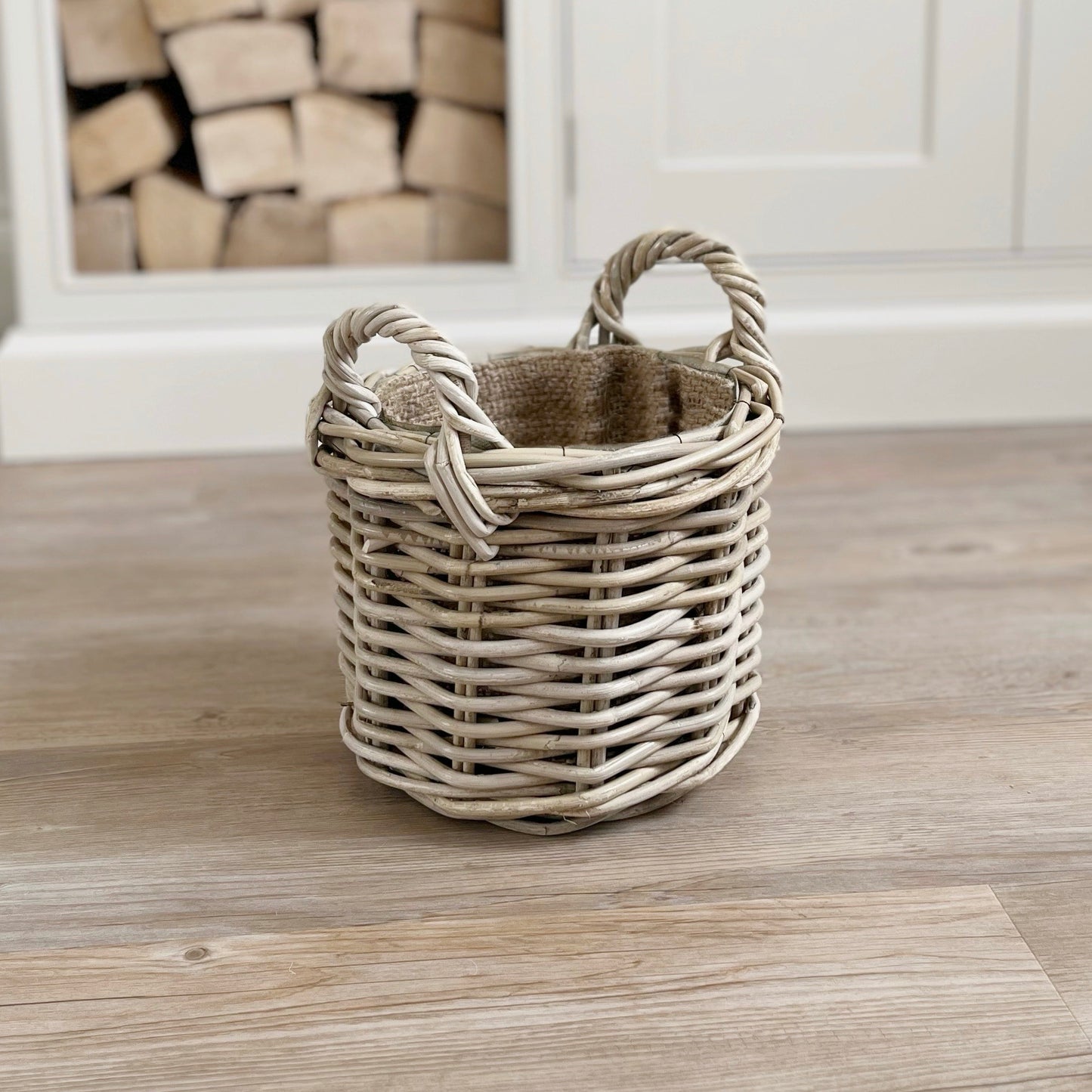 Round Hessian Log Basket