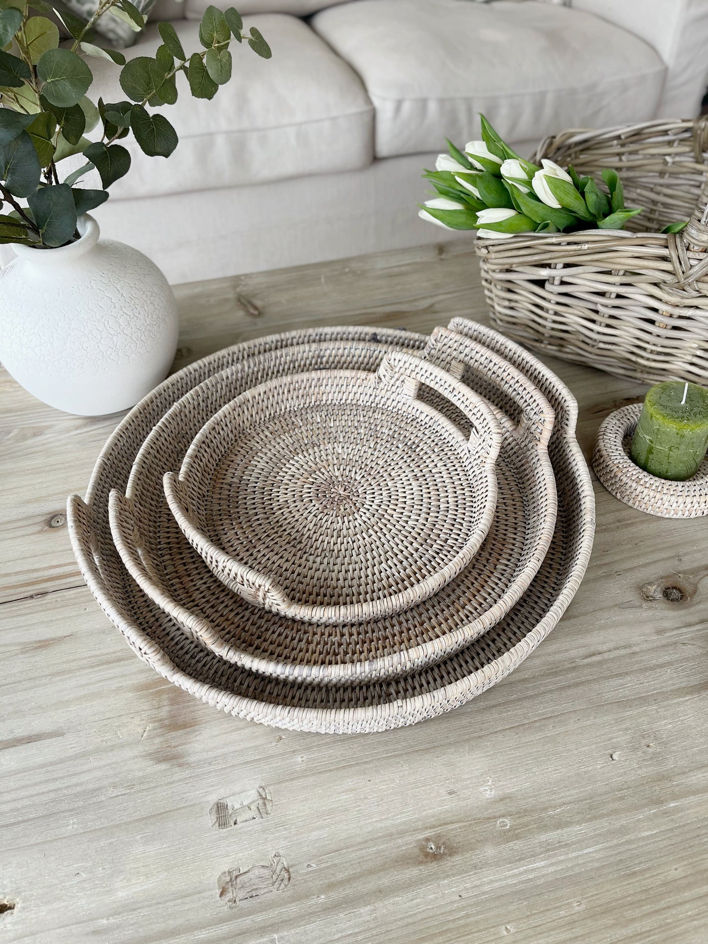 Round Rattan Trays