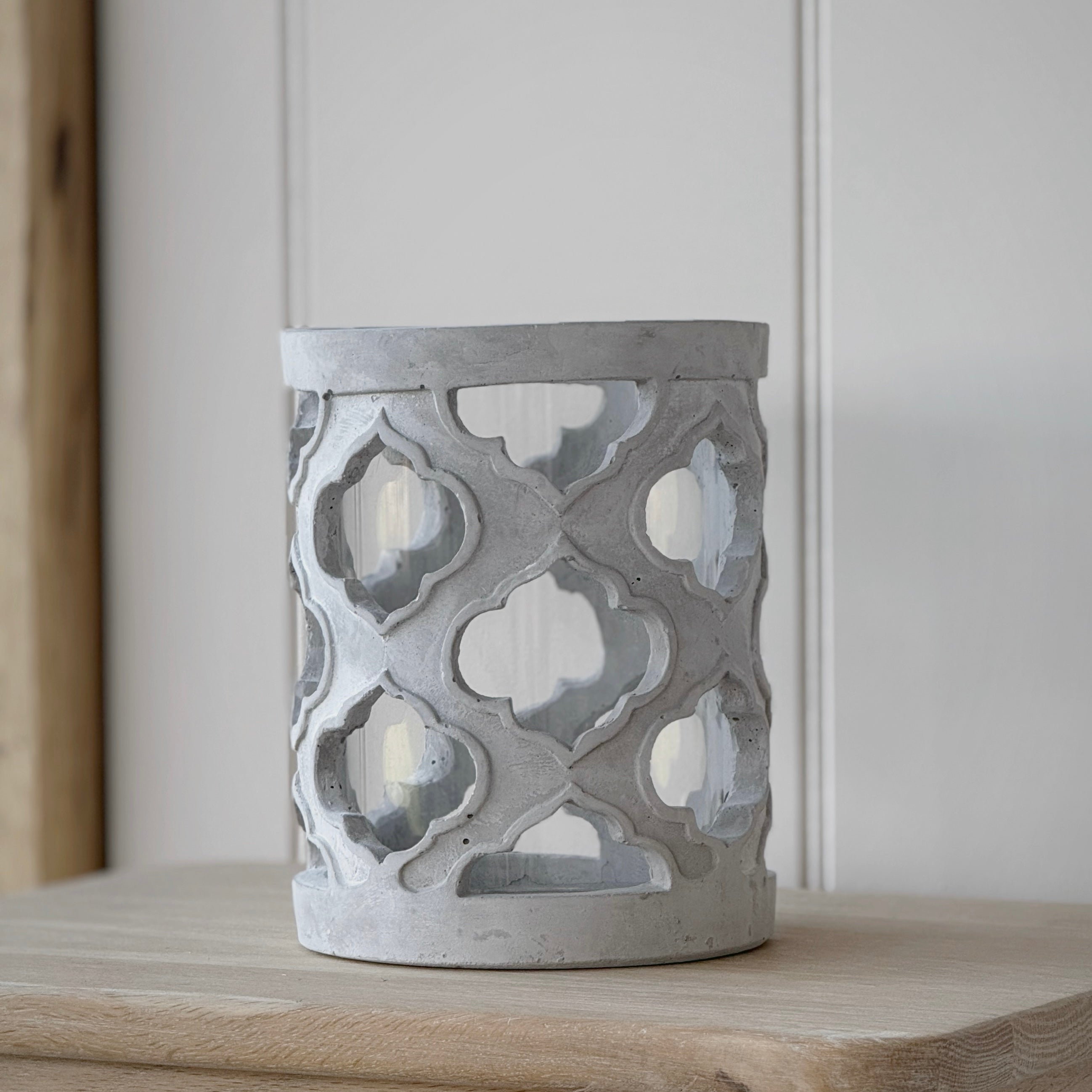 Stone Effect Patterned Candle Holder