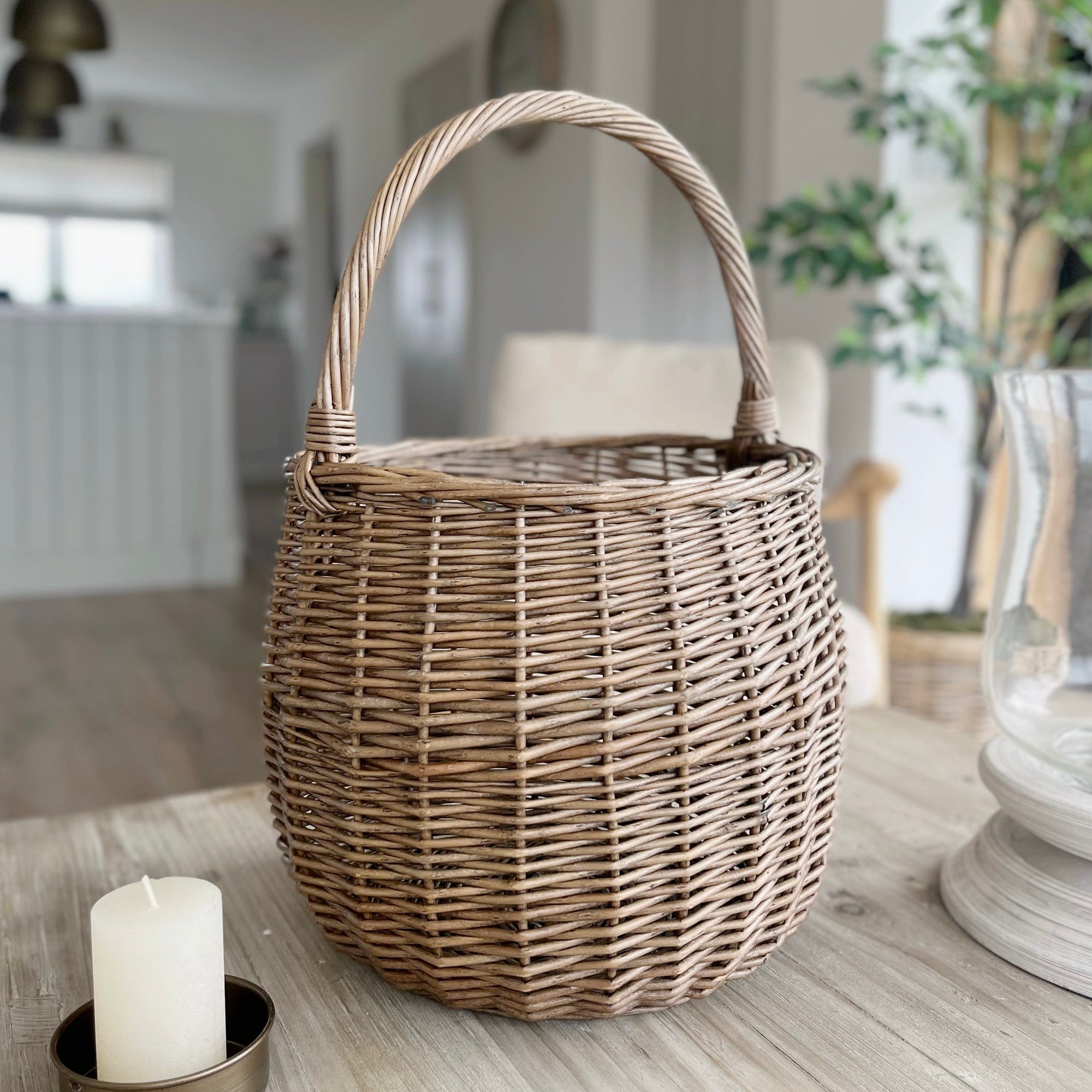 Round Willow Basket