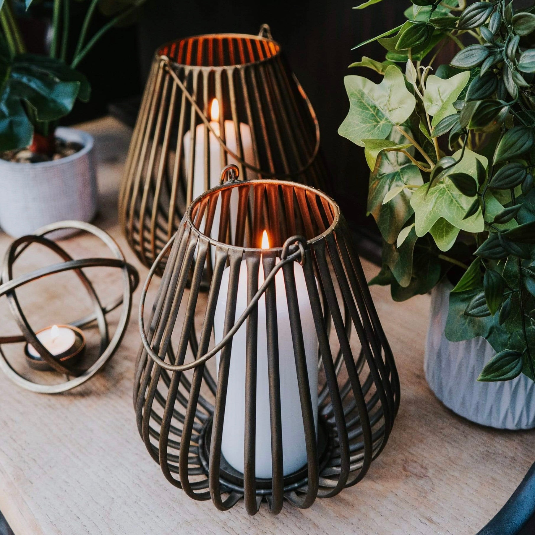 Bronze Teardrop Lantern