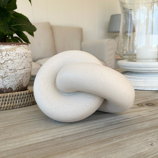 Volo Sculpture